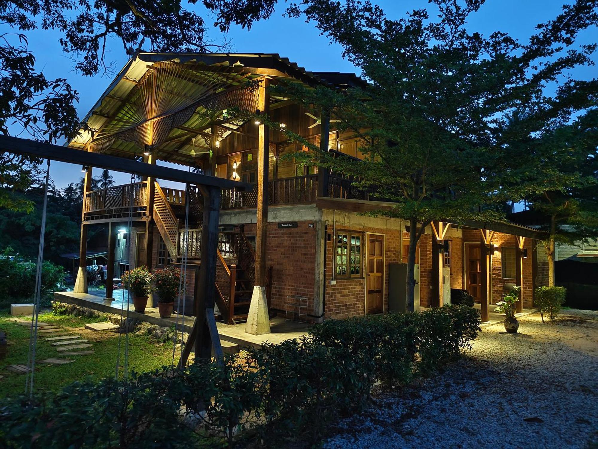 Sayang Di Kaki Bukit Homestay Near Icon City Bukit Mertajam Exterior foto